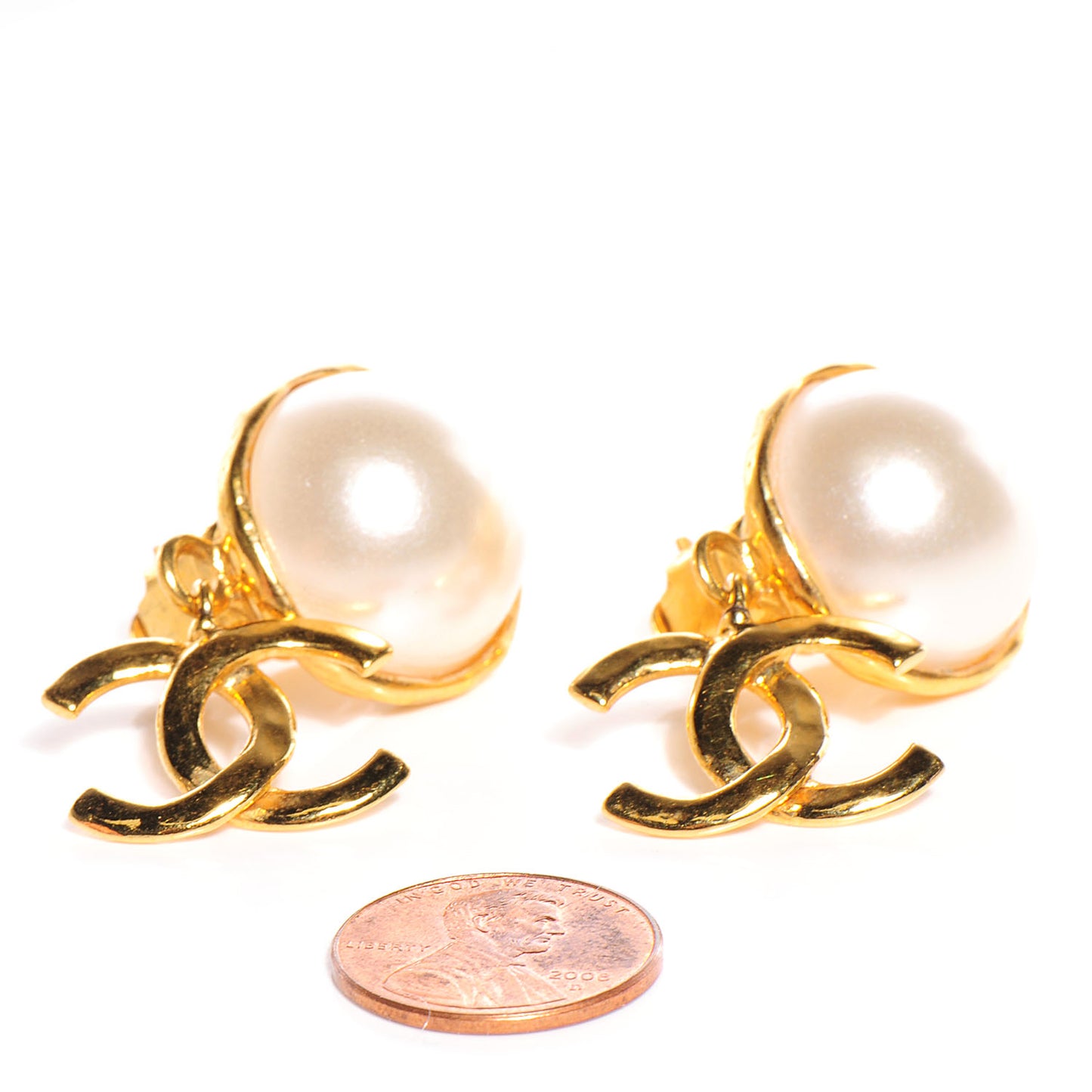 Pearl CC Dangle Clip On Earrings