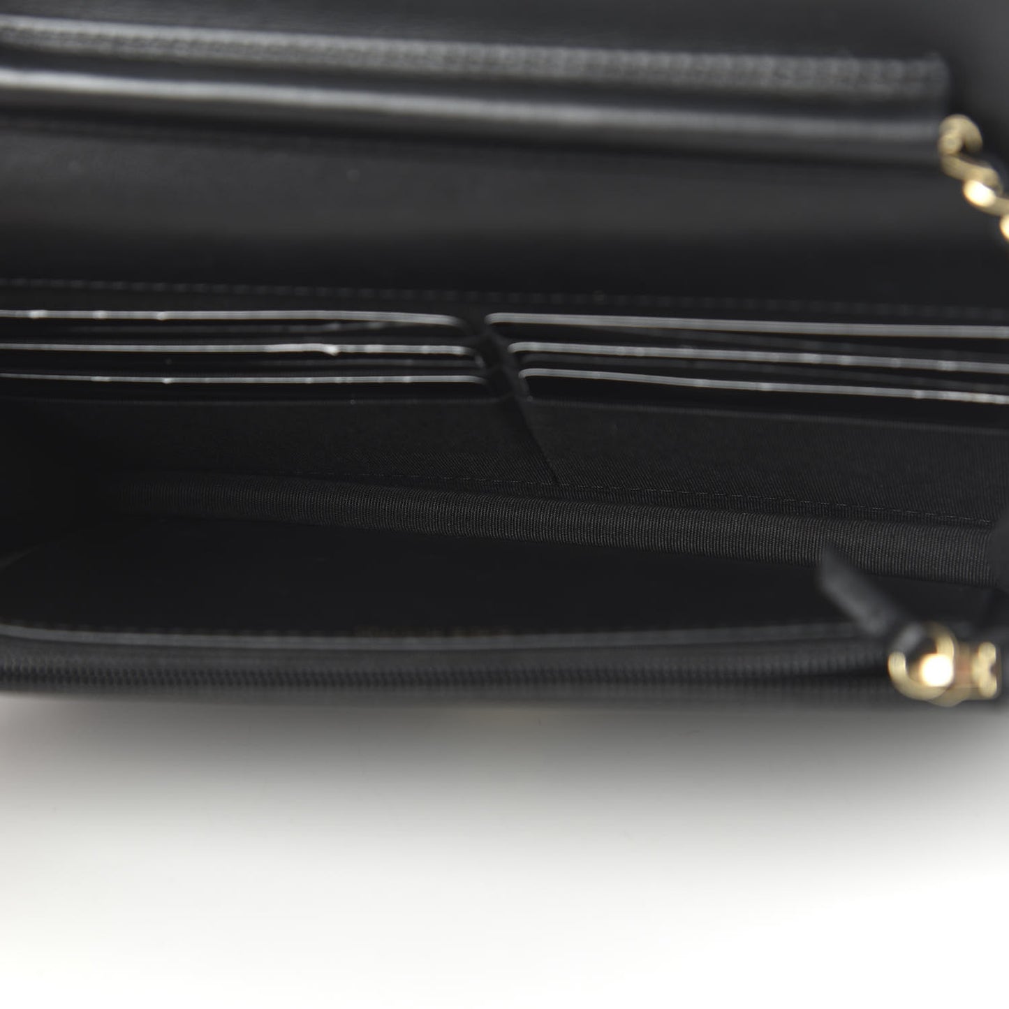 Caviar Quilted CC Filigree Wallet On Chain WOC Black
