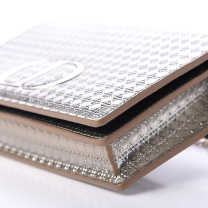 Christian Dior Metallic Patent Micro-Cannage 30 Montaigne 2 in 1 Pouch Gold 7 of 11