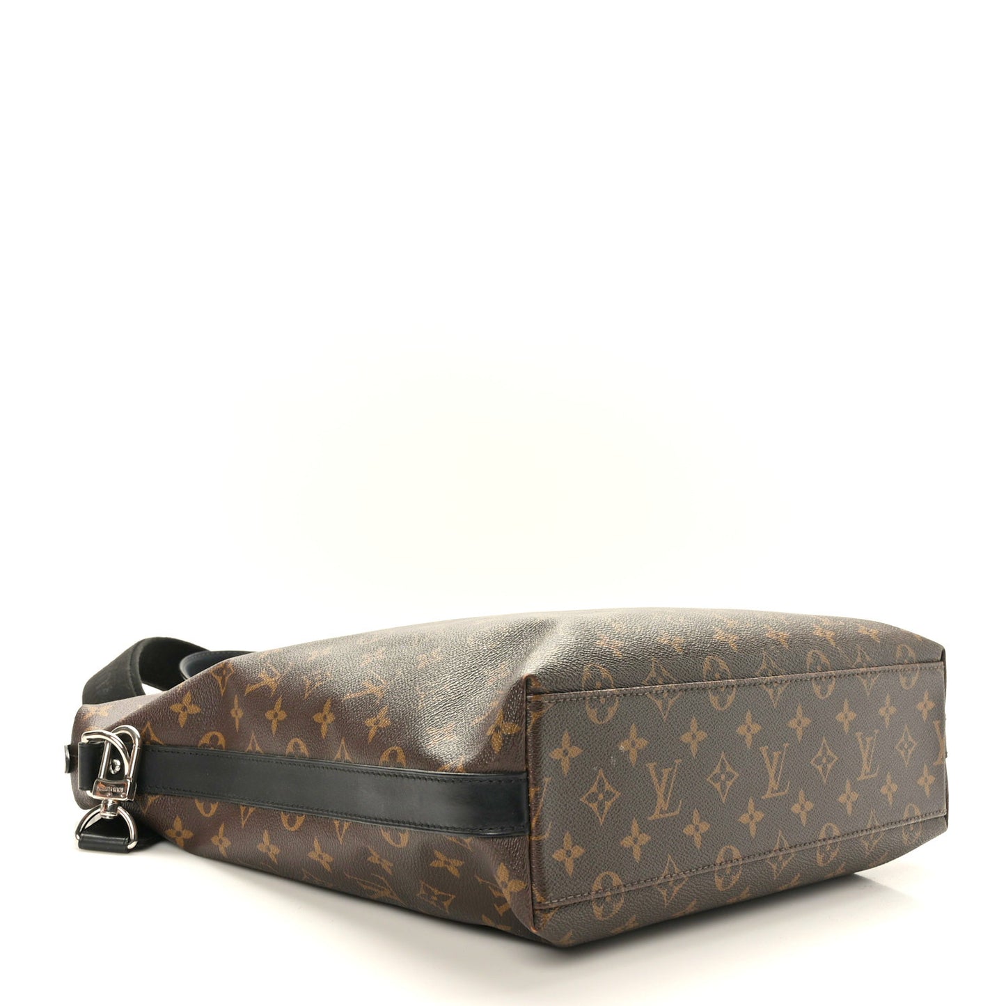 Monogram Macassar Kitan