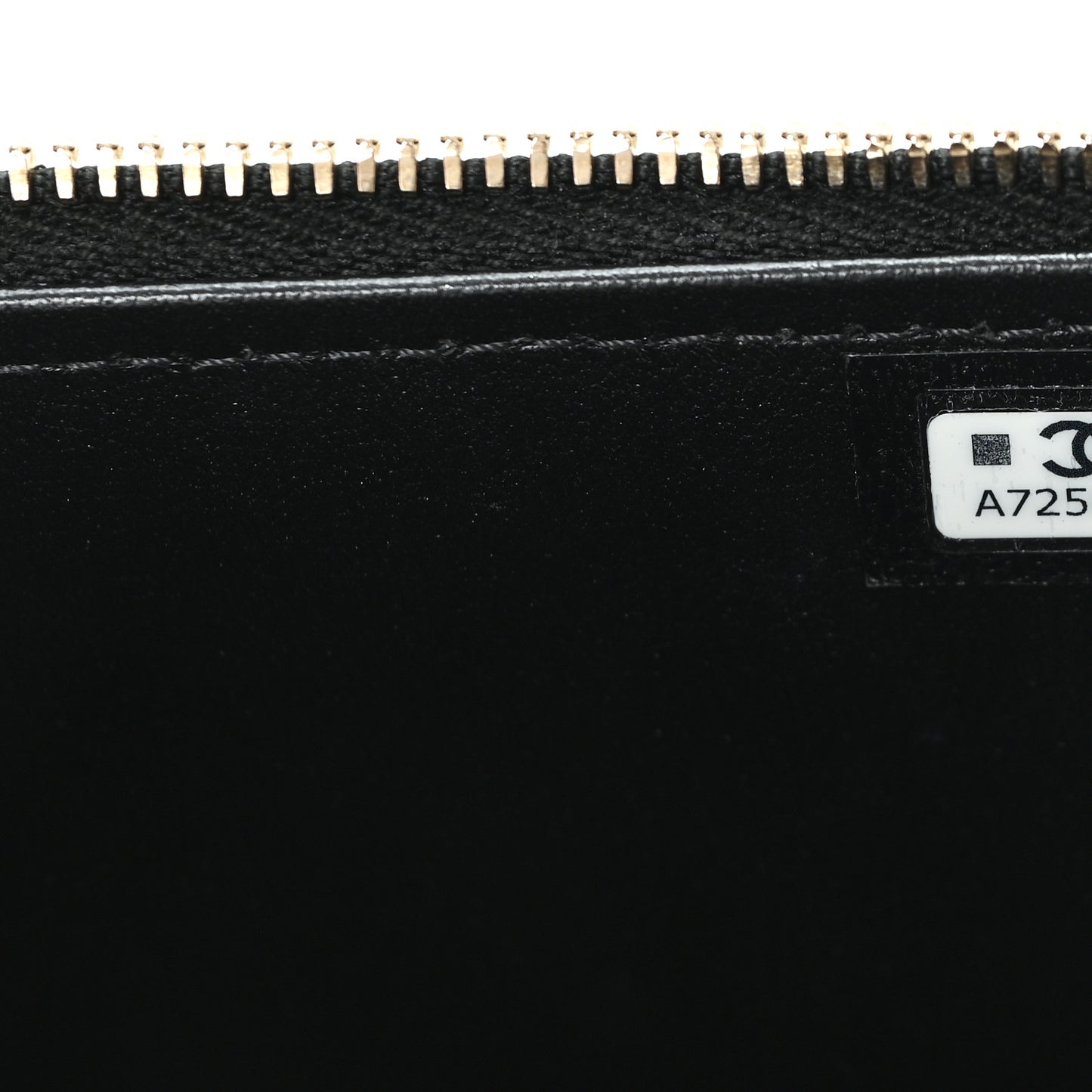 Lambskin Quilted Small Top Handle Vanity Case With Chain Black