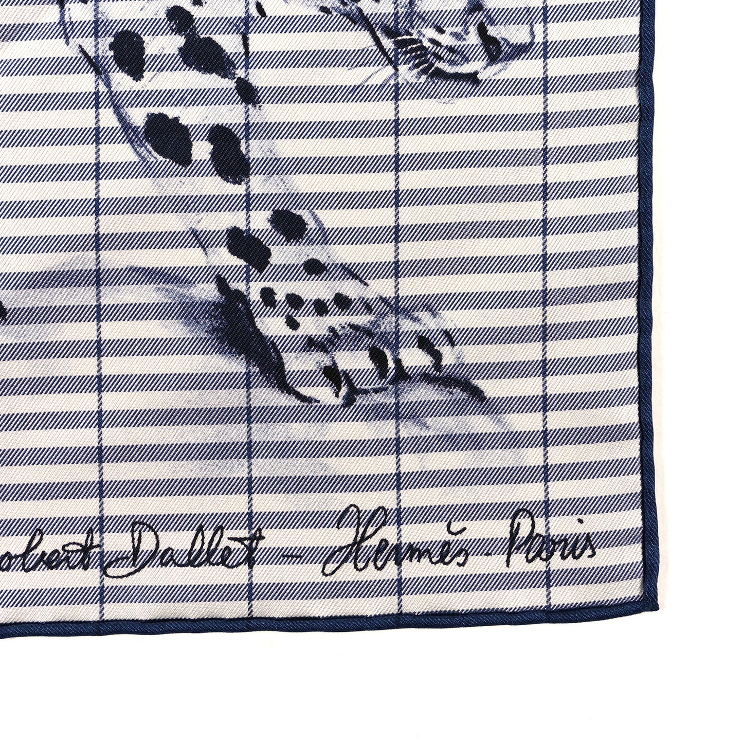 Silk Carre Eyeliner Dans L'atelier de Robert Dallet Scarf 90 Marine White