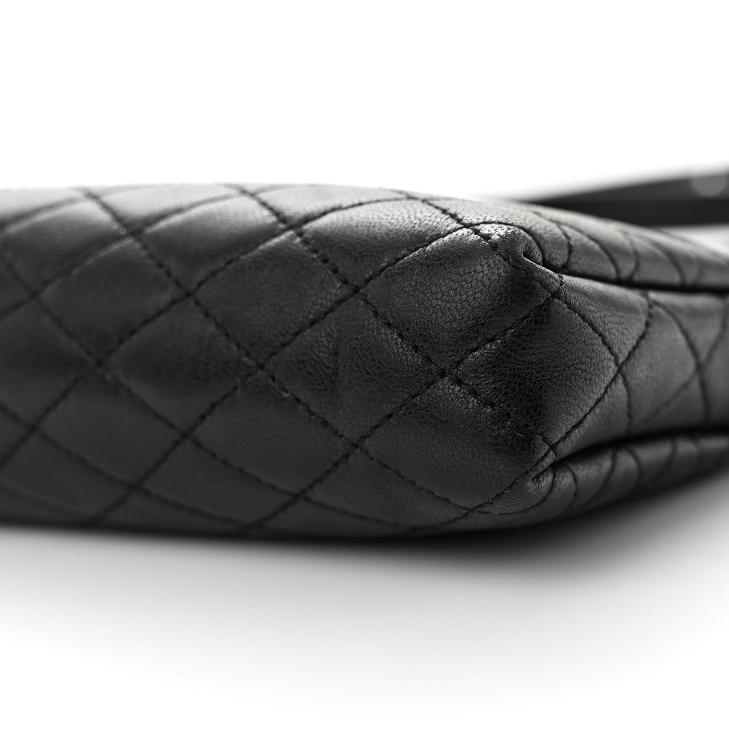 Saint Laurent SAINT LAURENT Lambskin Quilted Gaby Zipped Pouch Black 10 of 11