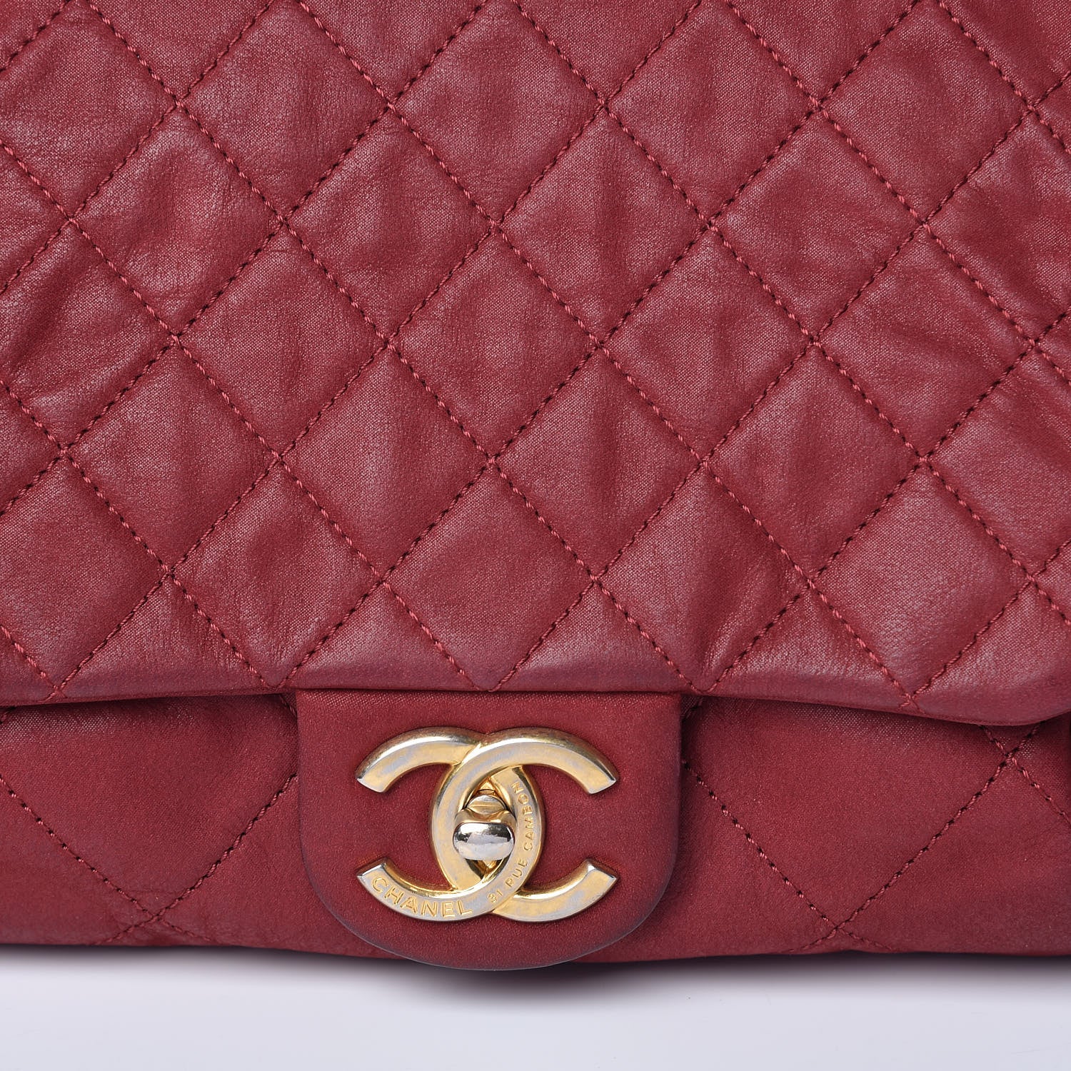 Chanel Iridescent Calfskin Large Chic Quilt Flap Red 10 of 11