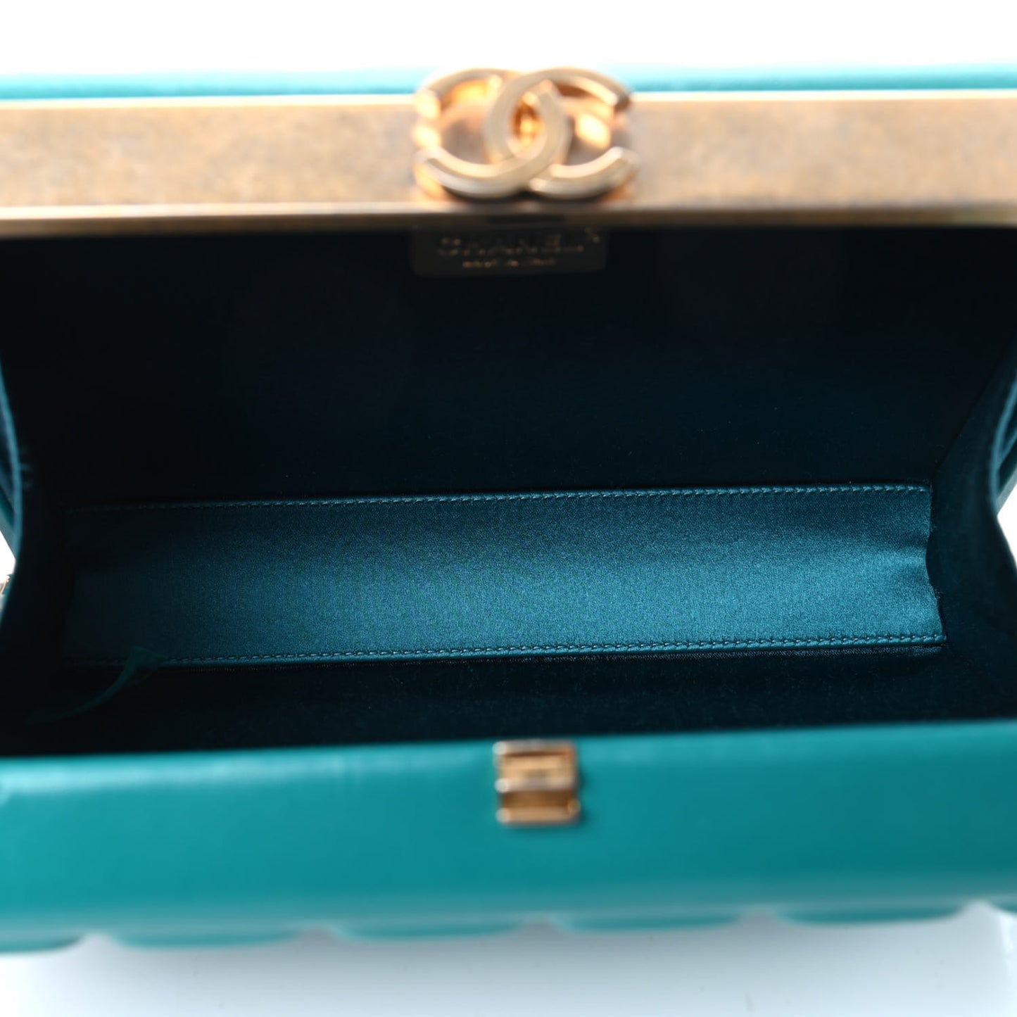 Lambskin Chocolate Clutch With Chain Blue