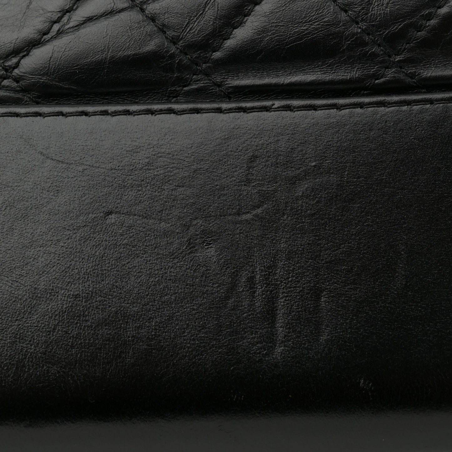 Aged Calfskin Quilted Medium Gabrielle Hobo Black