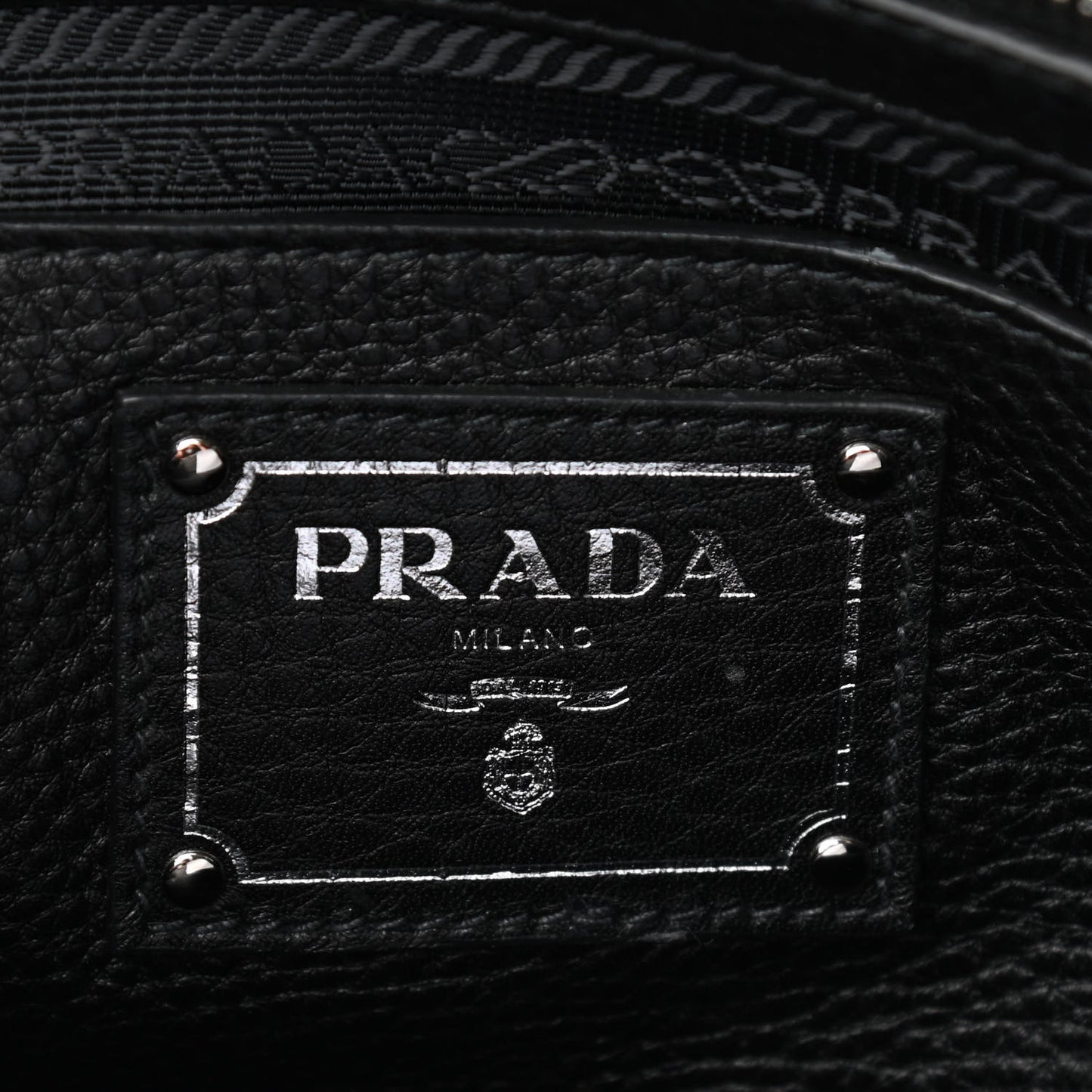 Vitello Daino Tote Black