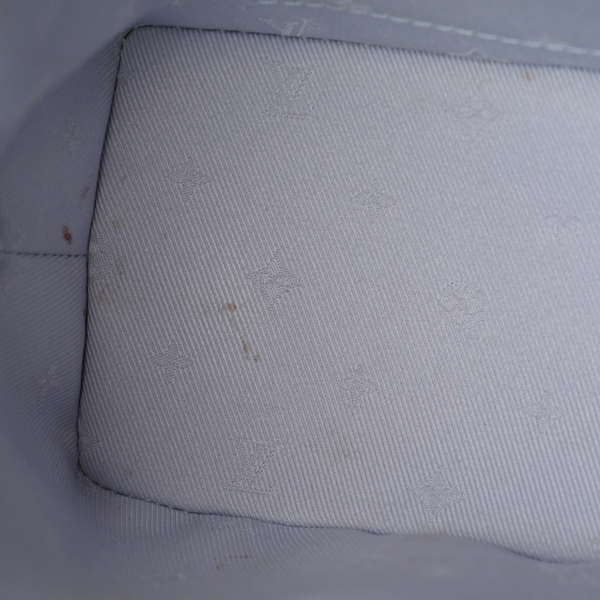 Calfskin Bubblegram Alma BB Ice Blue