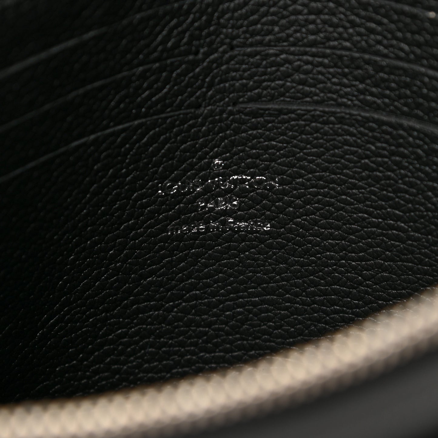Soft Calfskin My Lockme Pochette Black