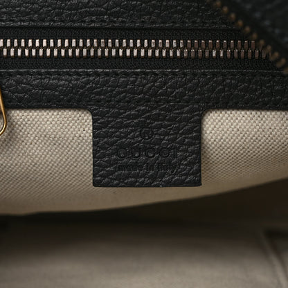 Gucci Grained Calfskin Logo Messenger Bag Black 6 of 9