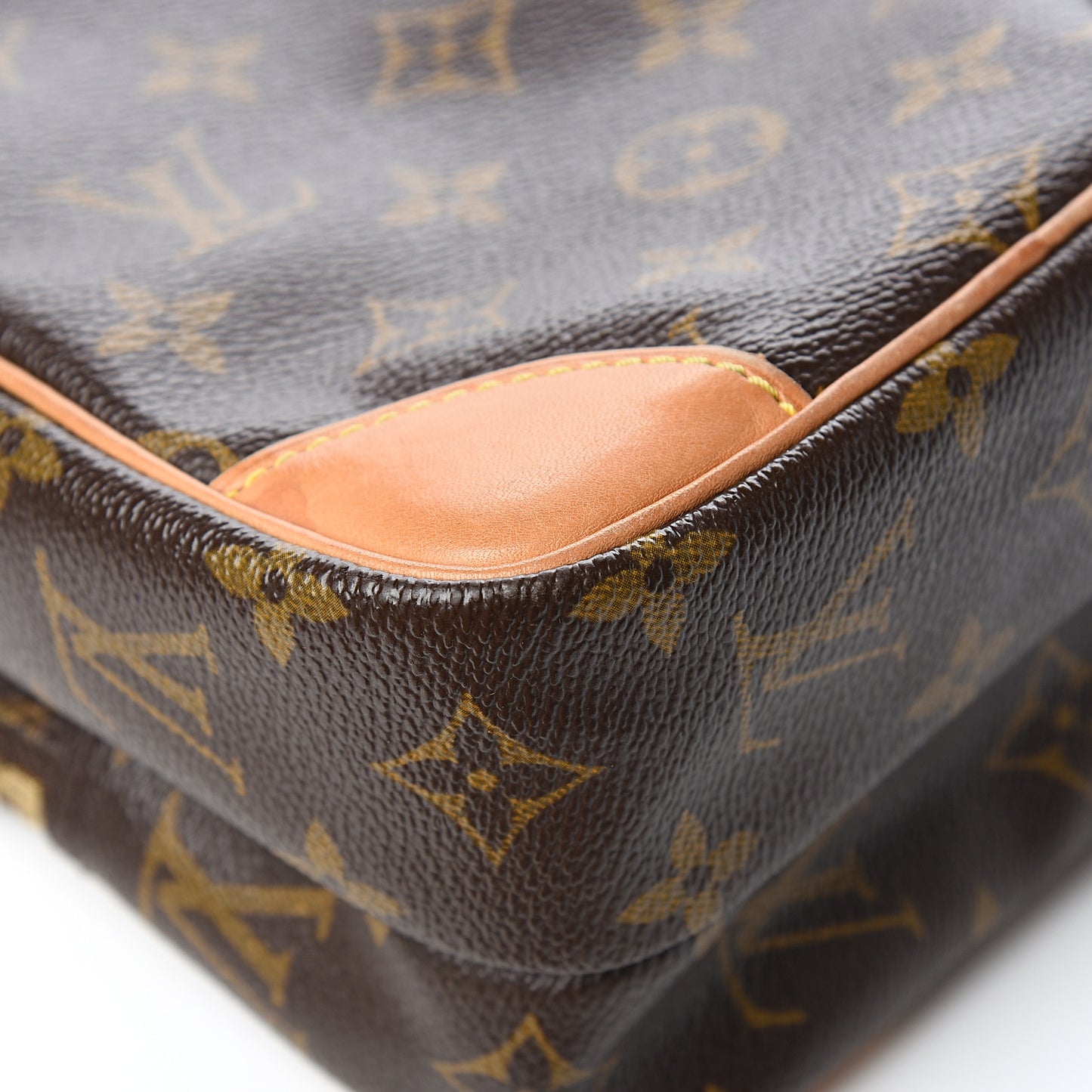 Monogram Amazone