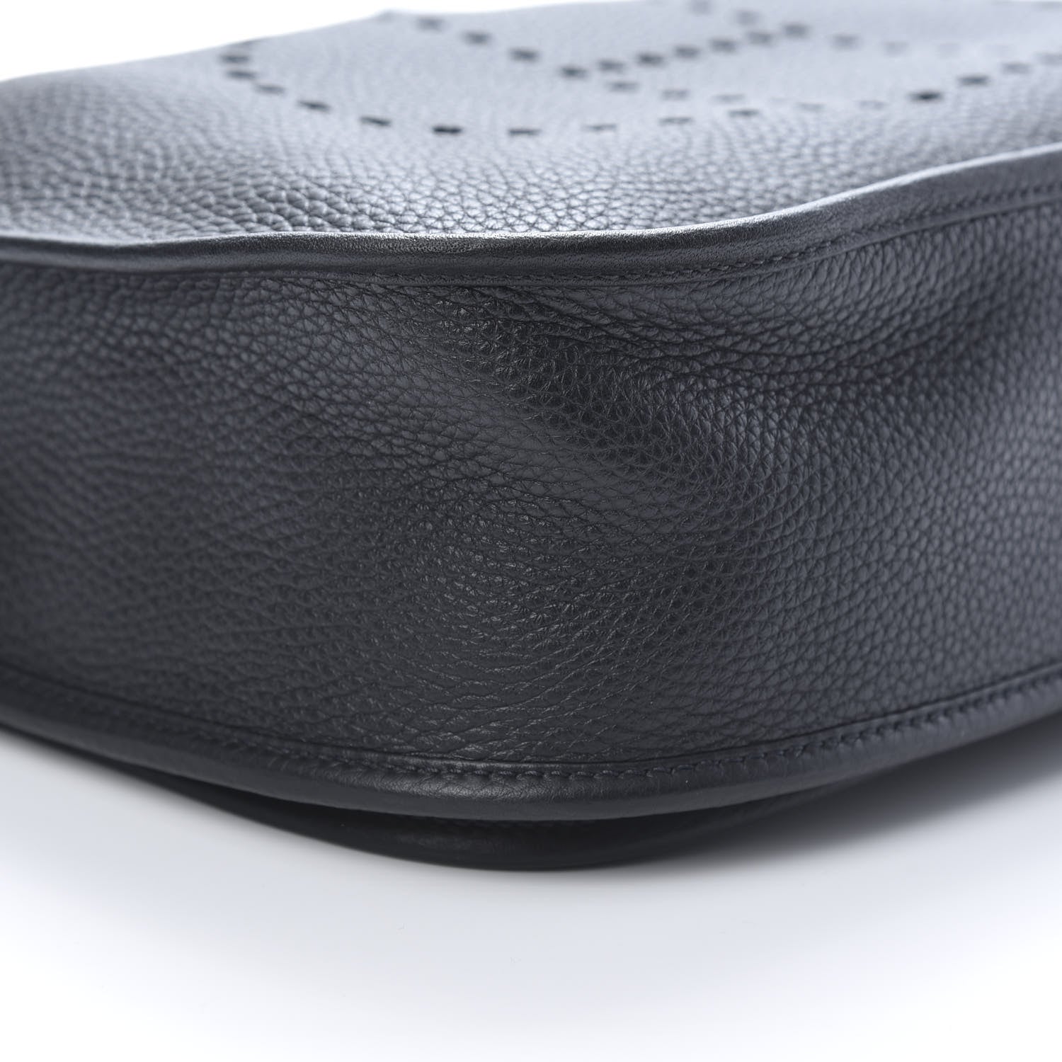 Hermes Taurillon Clemence Evelyne III GM Black 9 of 11