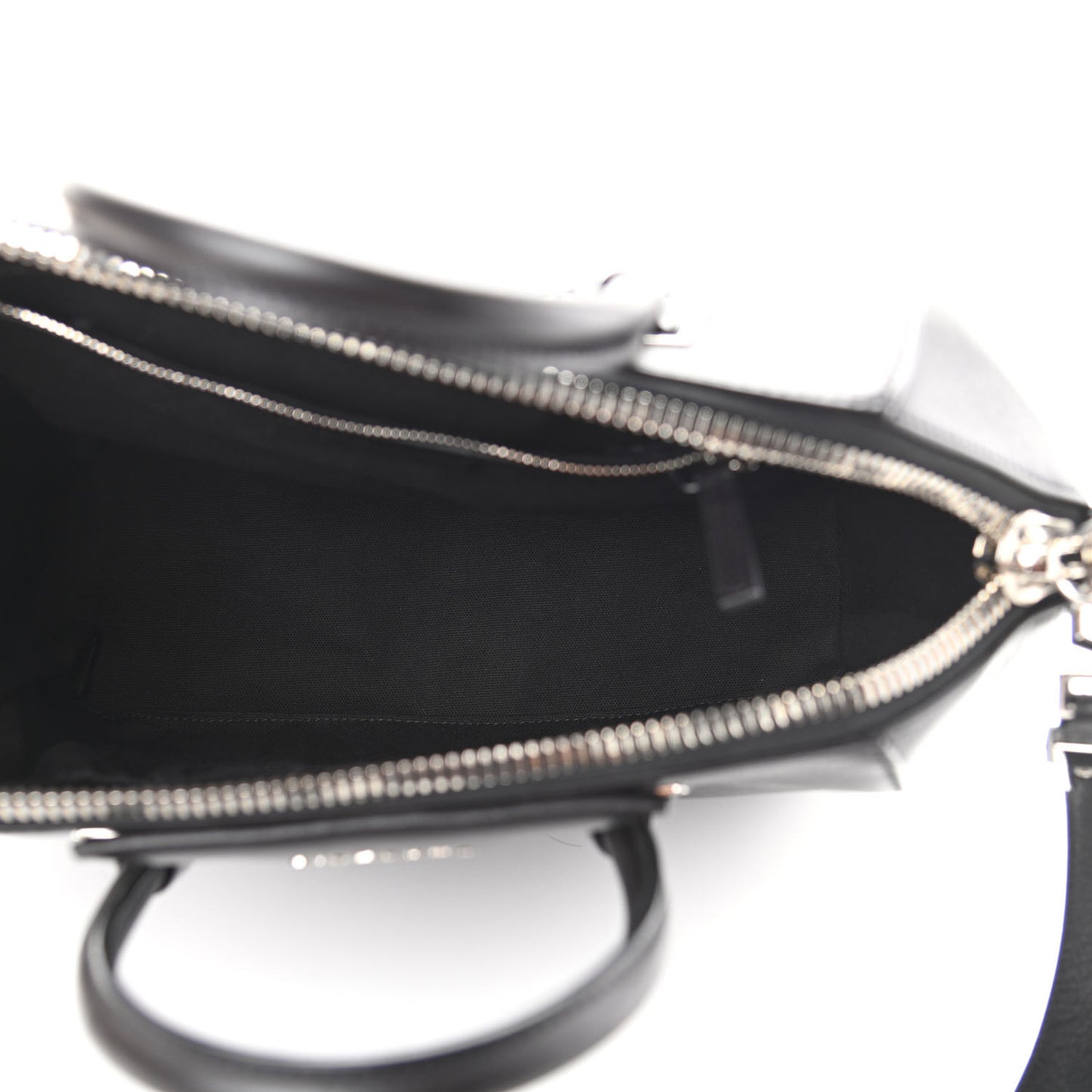 Sugar Goatskin Kenya Metal Medium Antigona Black