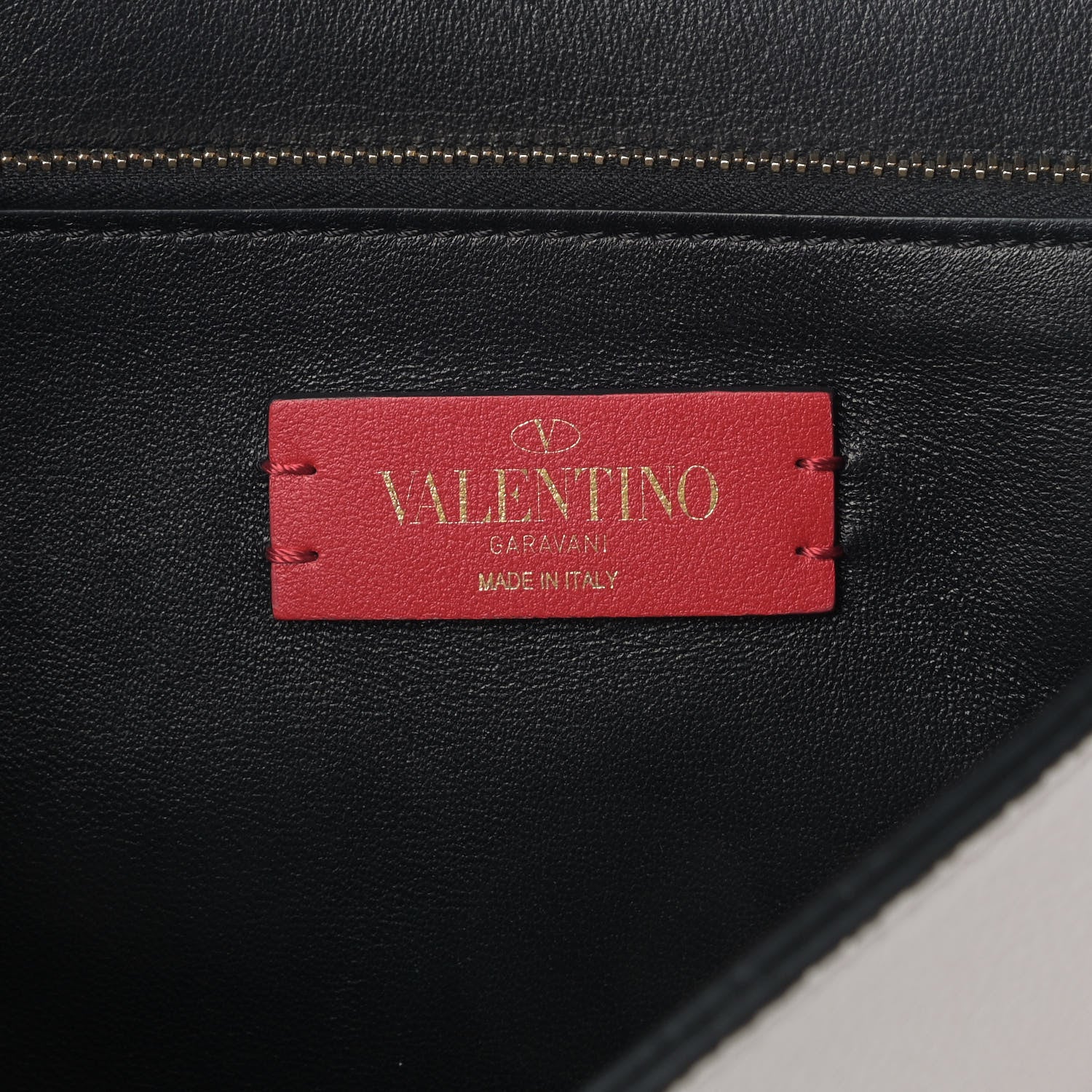 Valentino Garavani Pebbled Calfskin Large VRing Chain Shoulder Bag White 6 of 8