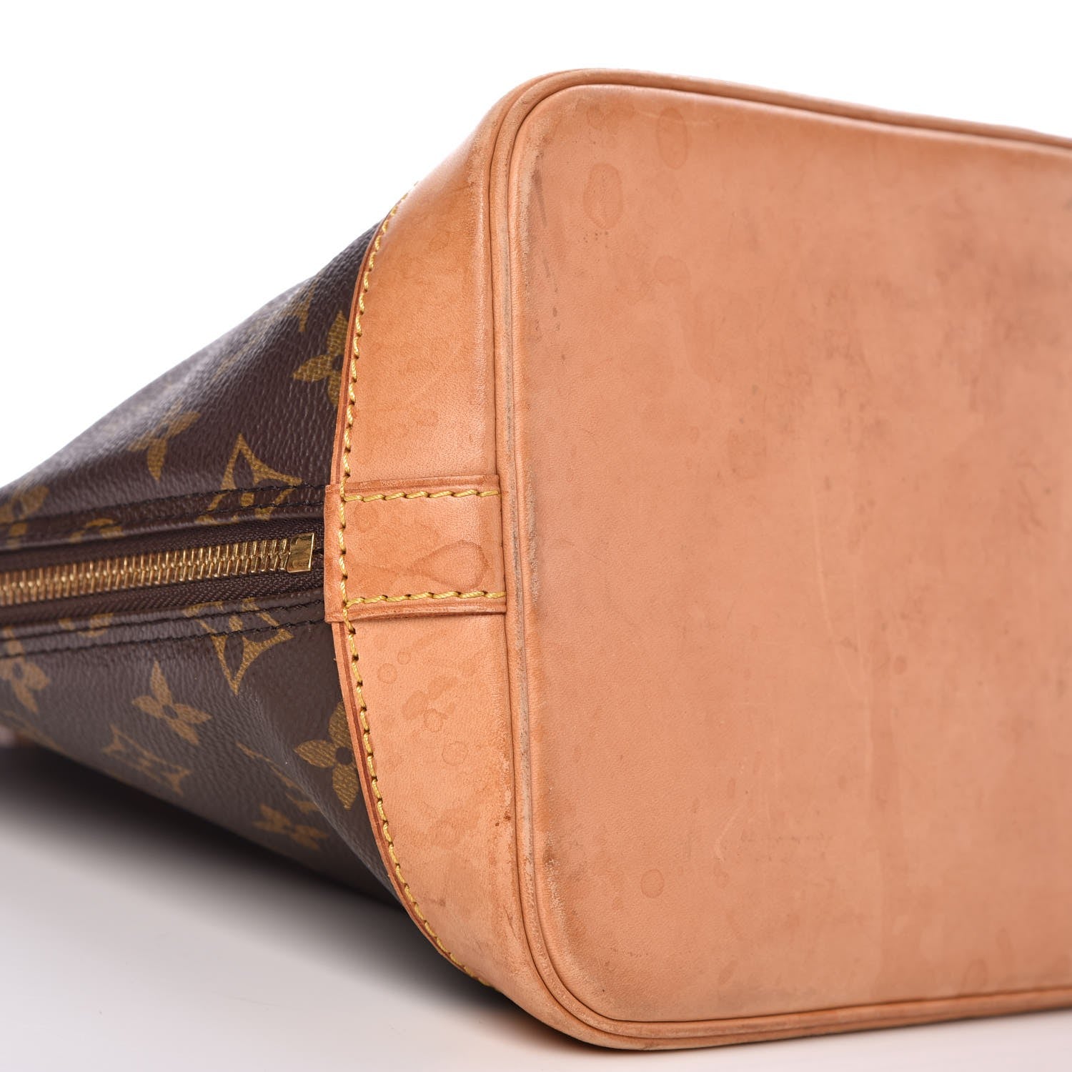 Louis Vuitton Monogram Alma PM 12 of 16