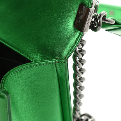 Chanel Metallic Patent Calfskin Quilted Medium Boy Flap Green 11 of 13