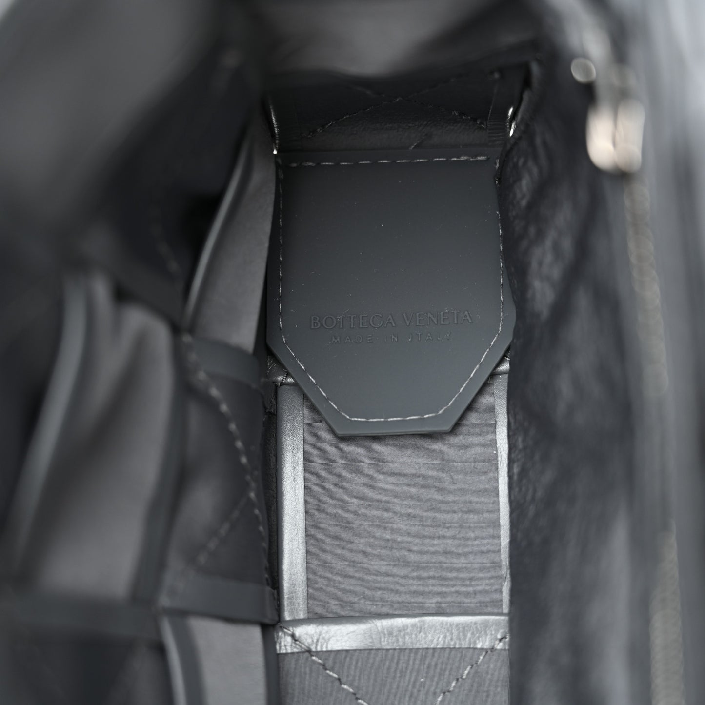 Paper Calfskin Maxi Intreccio Small Cassette Crossbody Bag Thunder