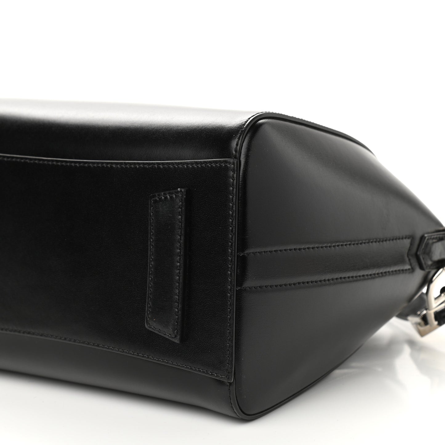 Shiny Lord Calfskin Small Antigona Black