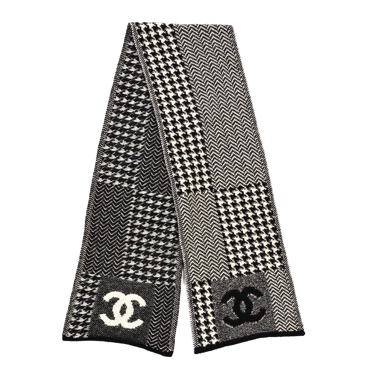 Chanel Cashmere Houndstooth CC Scarf Black White 2 of 4