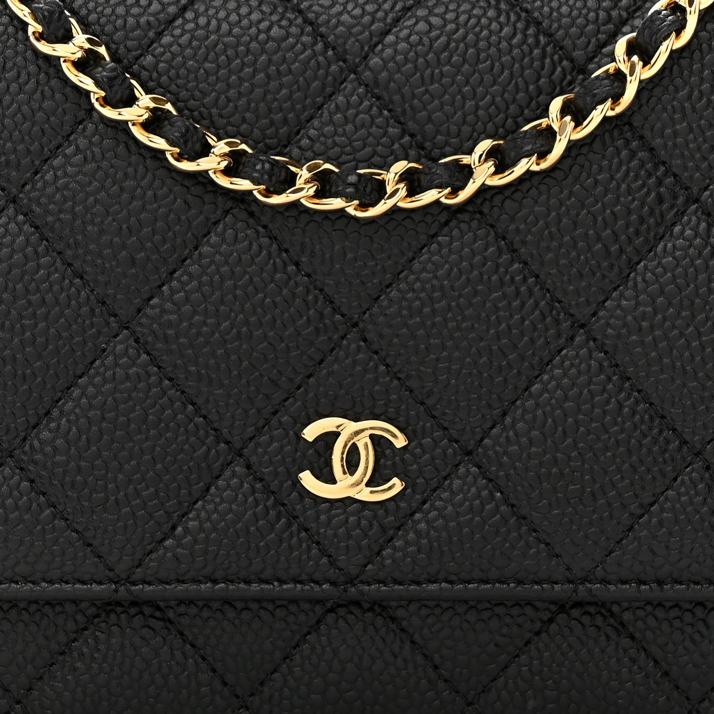 Caviar Quilted Wallet on Chain WOC Black