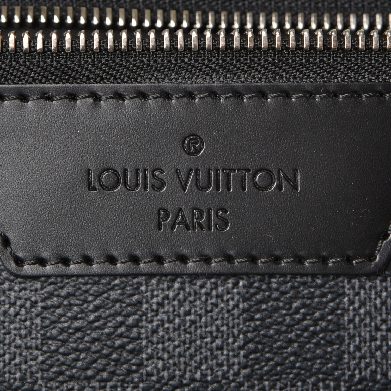 Louis Vuitton Damier Graphite Garment Bag 3 Hangers 7 of 9