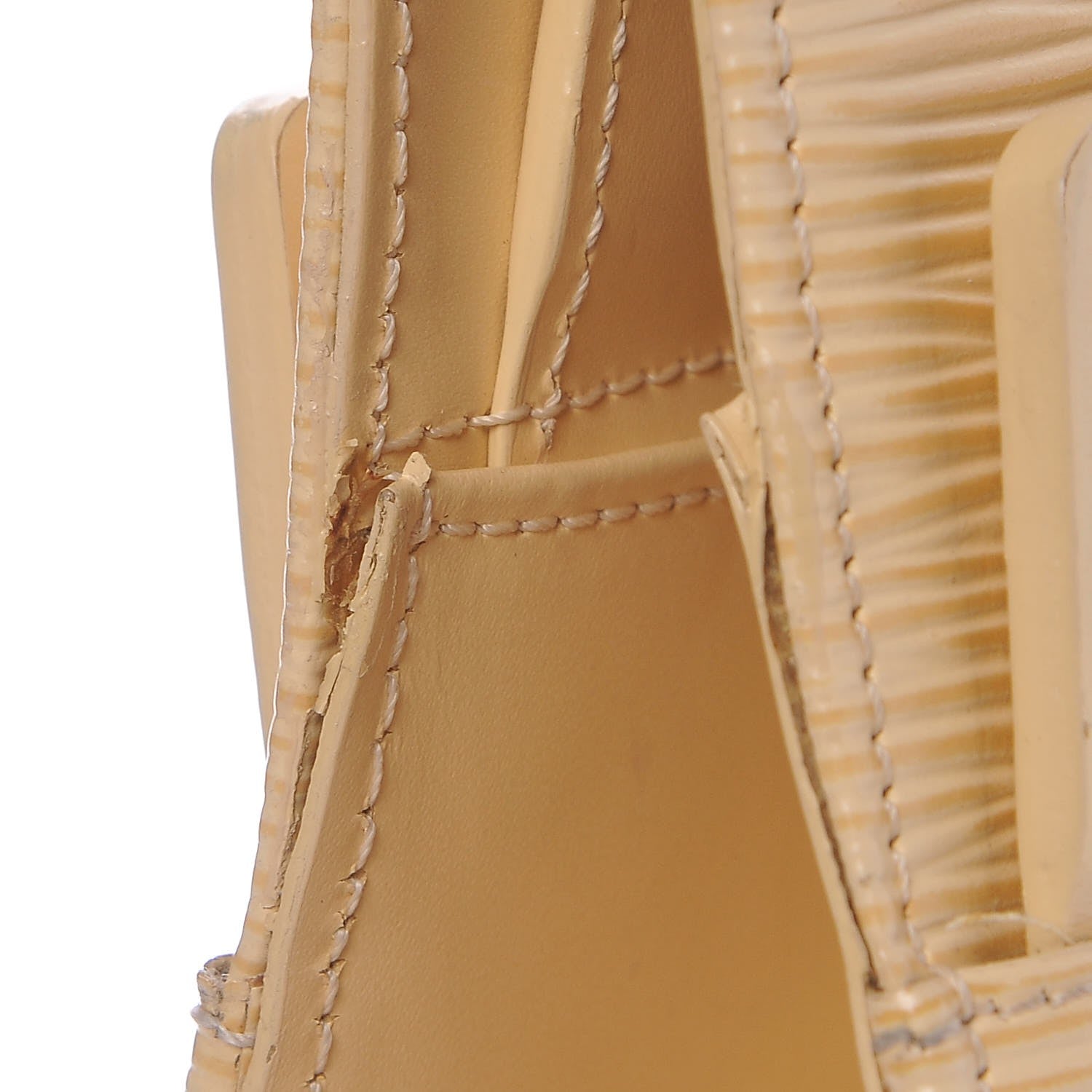 Louis Vuitton Epi Croisette GM Vanilla 11 of 16