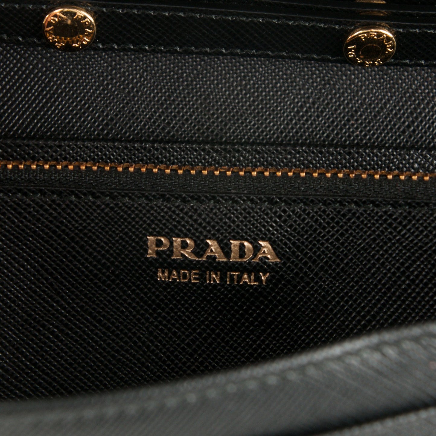 Saffiano Metal Oro Chain Wallet Nero Black