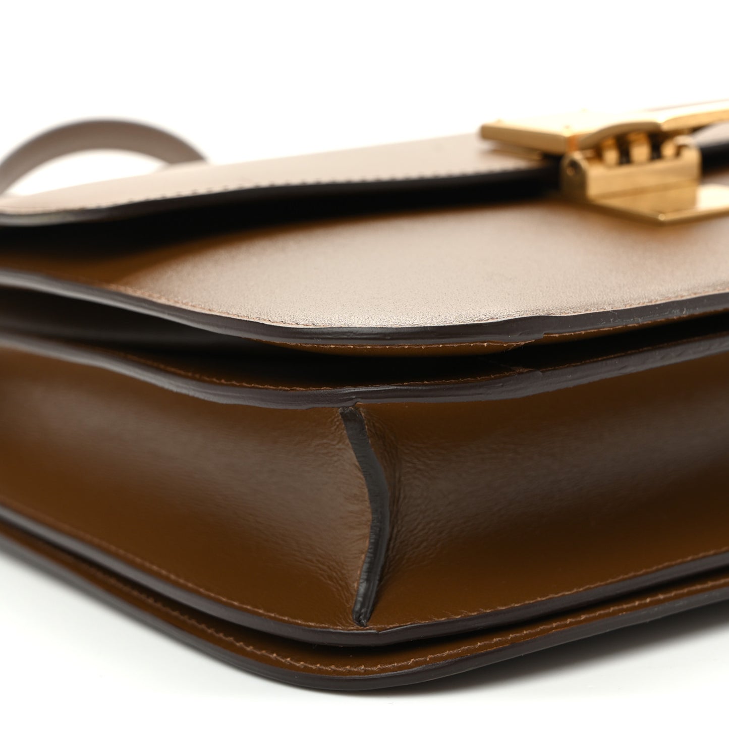 Box Calfskin Medium Classic Box Flap Bag Light Camel