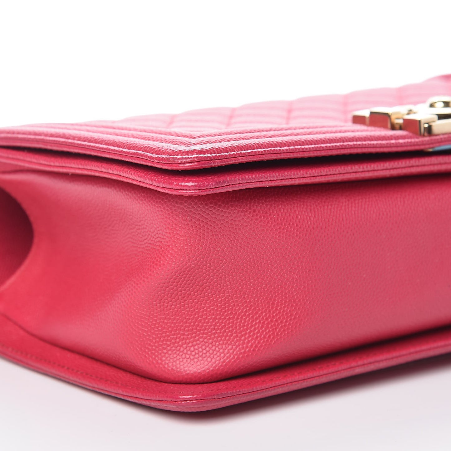 Caviar Quilted Medium Boy Flap Fuchsia