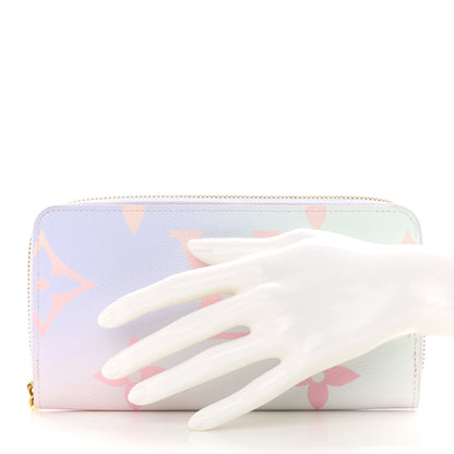 Louis Vuitton Monogram Giant Spring In The City Zippy Wallet Sunrise Pastel 2 of 8