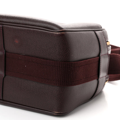 Louis Vuitton Taiga Reporter Messenger Acajou 8 of 9