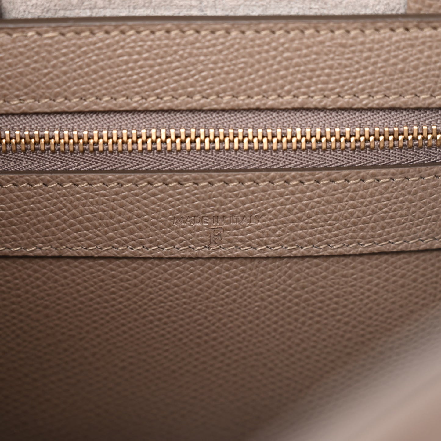 Grained Calfskin Small Vertical Cabas Beige