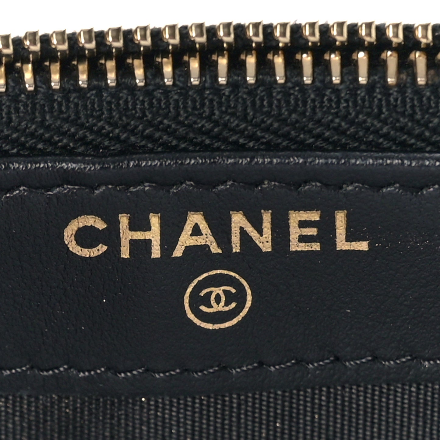 Caviar Quilted Small Boy Clutch With Chain Black