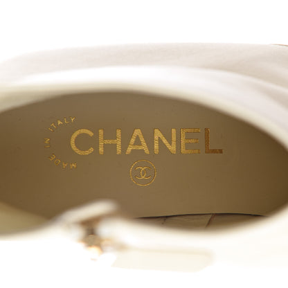 Chanel Lambskin Grosgrain Pearl Cap Toe Short Boots 40 Ivory Black 6 of 9