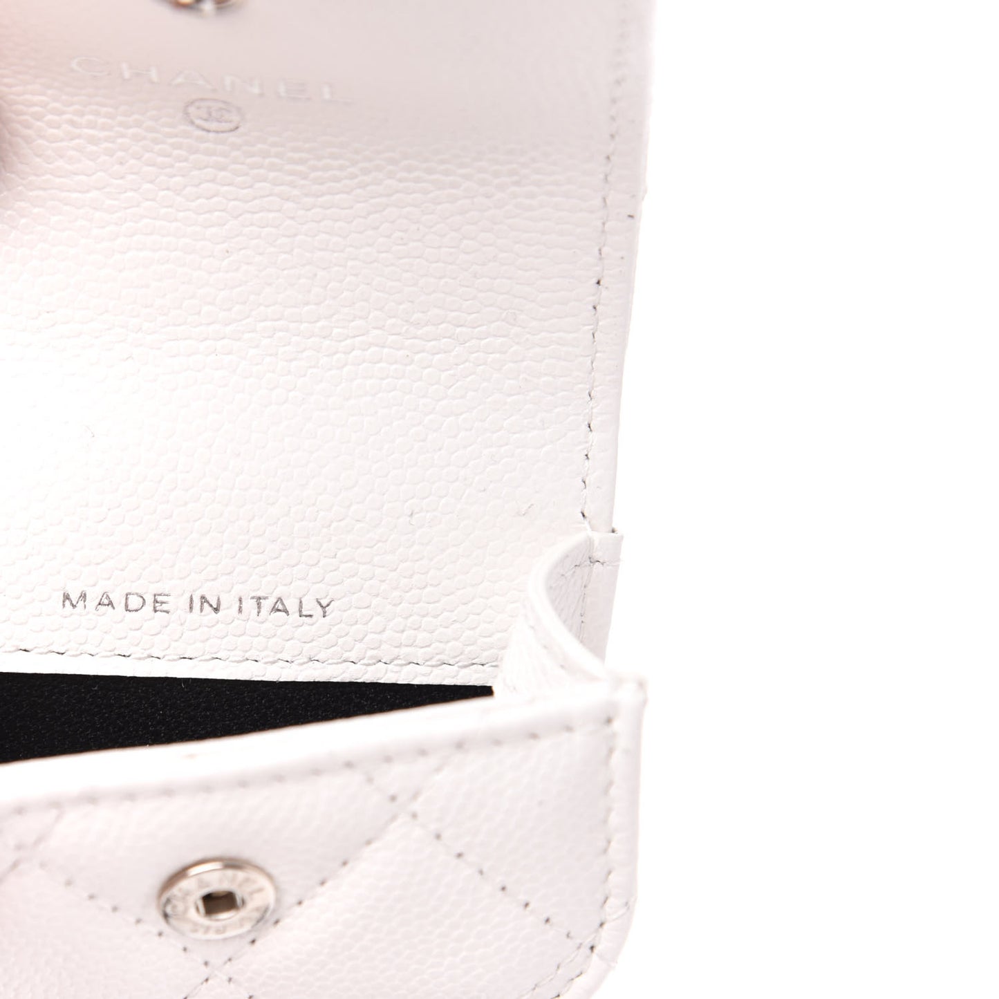 Caviar Quilted Airpods Pro Holder Belt White