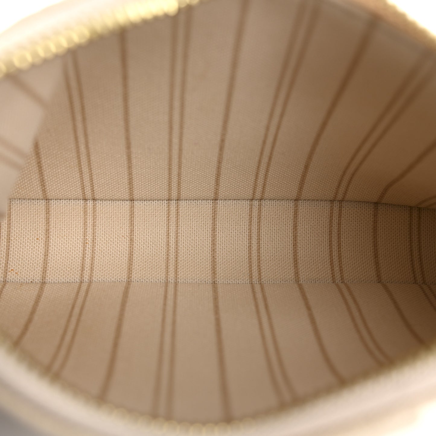 Empreinte Easy Pouch On Strap Cream