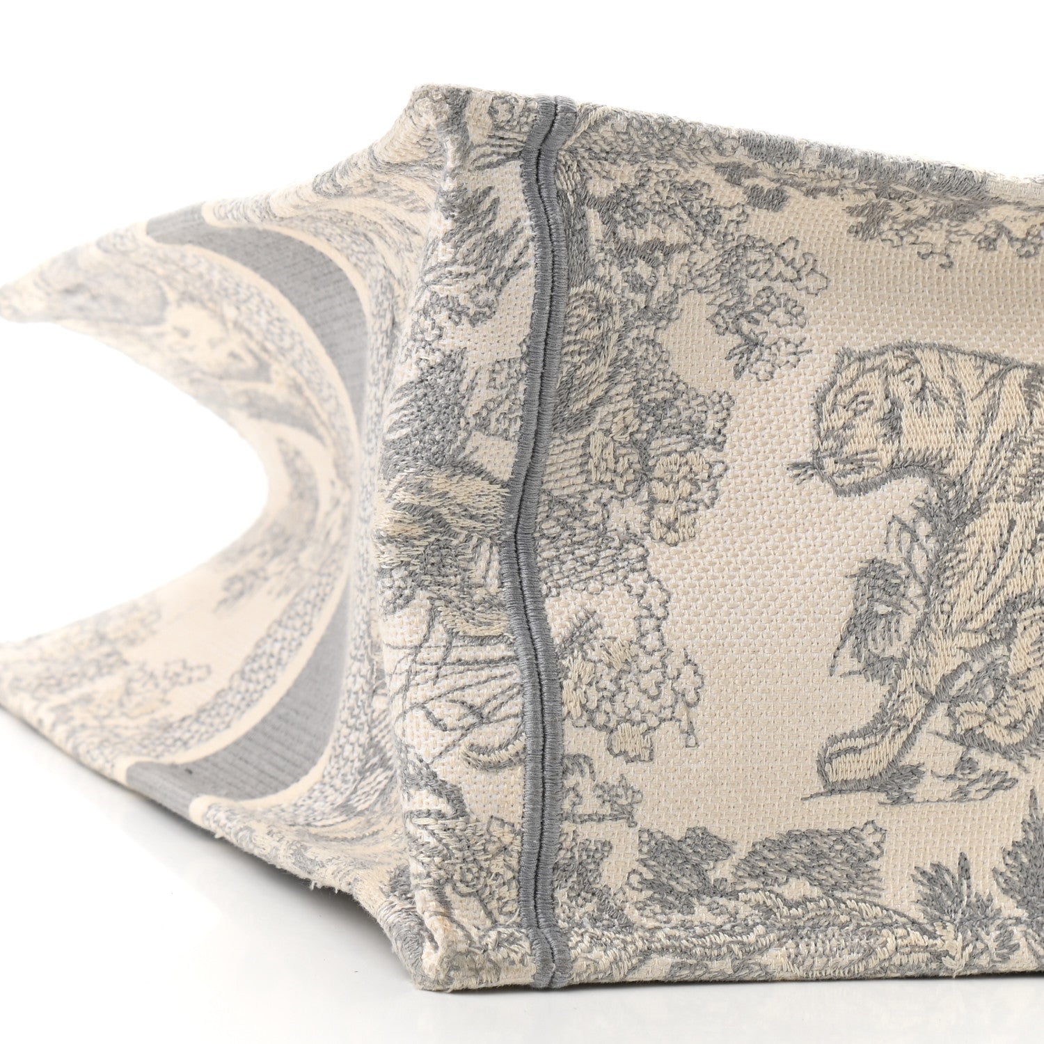 Christian Dior Canvas Embroidered Medium Dioriviera Toile De Jouy Book Tote Gray 9 of 17