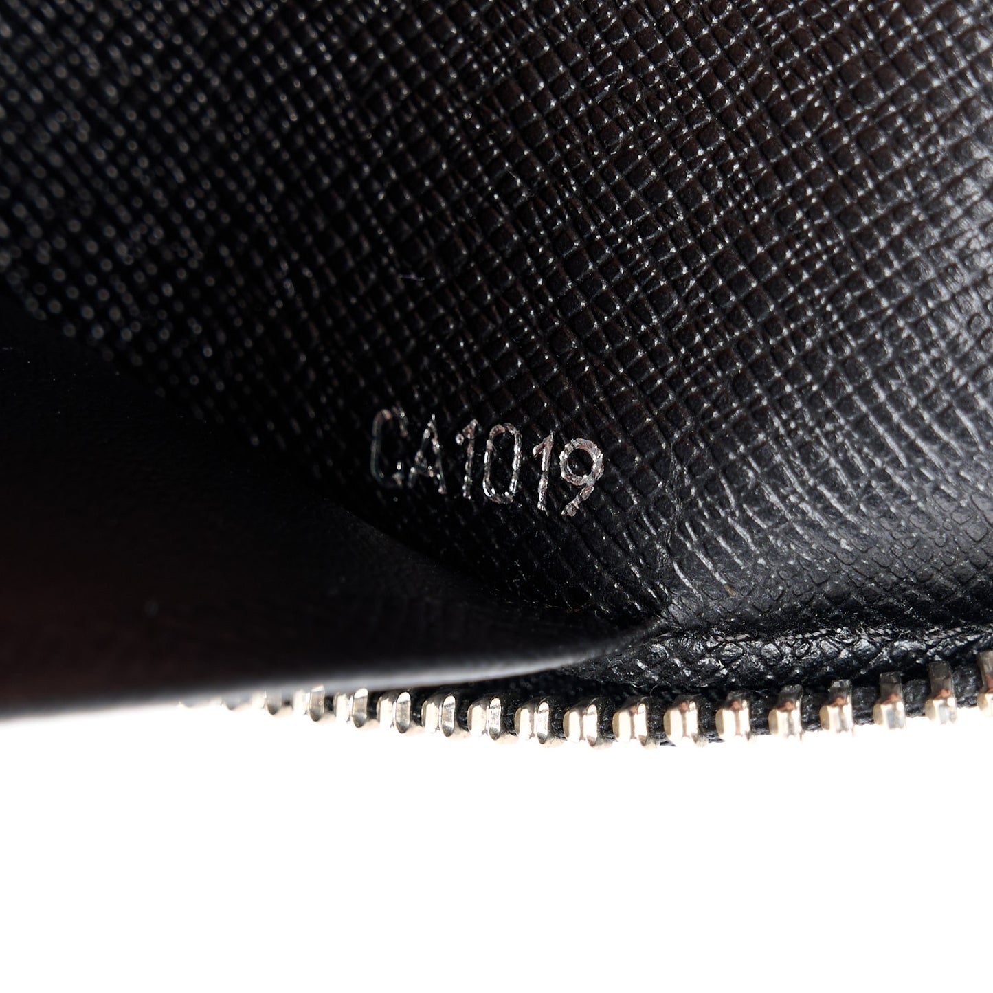 Damier Graphite Zippy Organizer Wallet