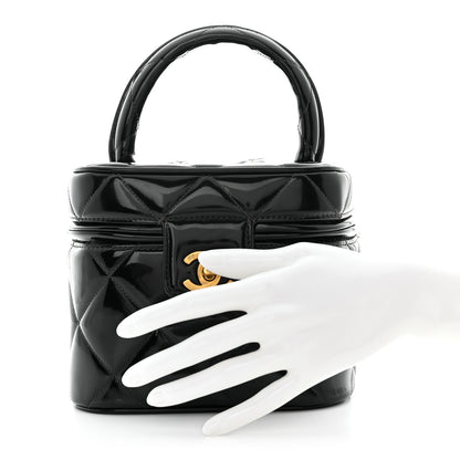 Chanel Patent Quilted Top Handle Barbie Heart Mirror Vanity Case Black 2 of 9