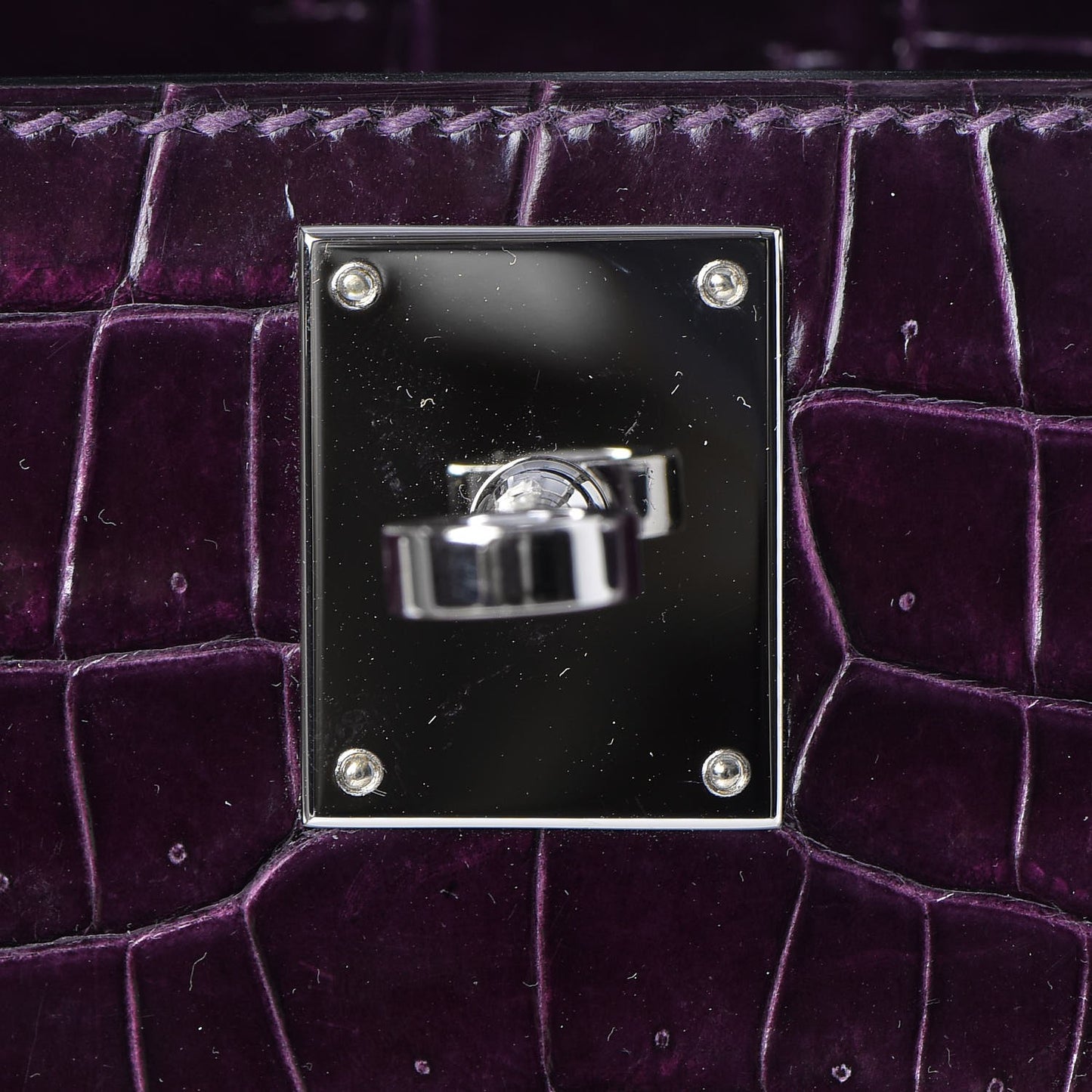 Shiny Porosus Crocodile Kelly Cut Pochette Aubergine