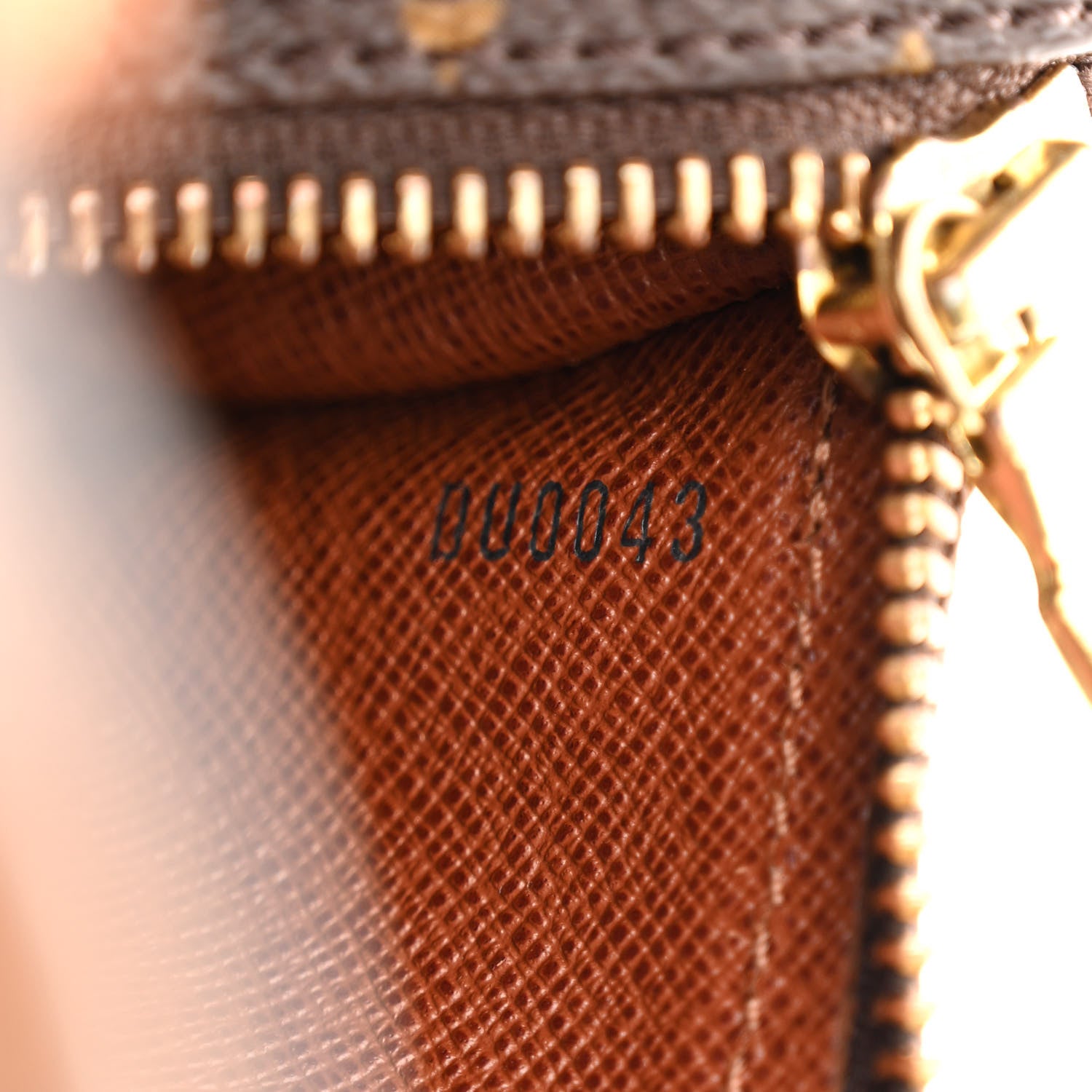 Louis Vuitton Monogram Papillon 19 7 of 15