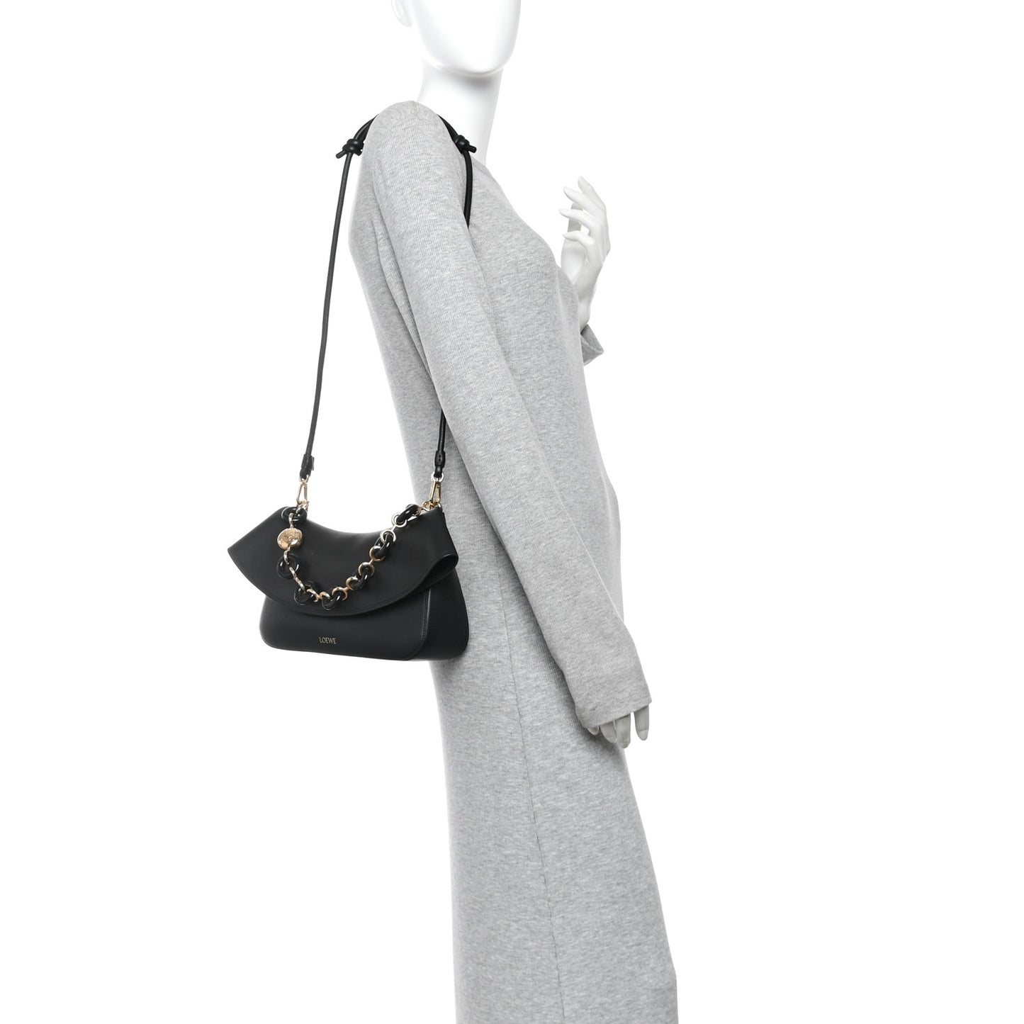 Smooth Calfskin Donut Chain Medium Ola Shoulder Bag Black