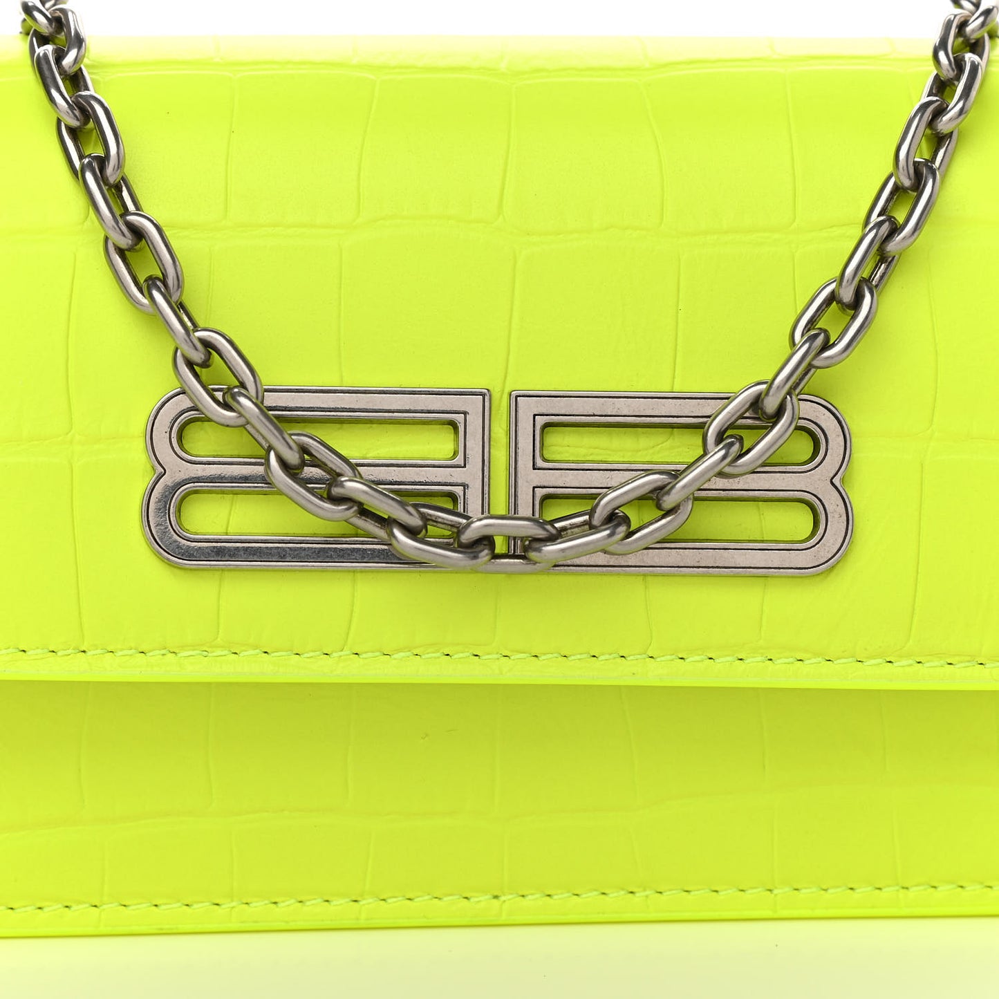 Extra Supple Calfskin Crocodile Embossed Gossip Wallet On Chain Fluo Yellow