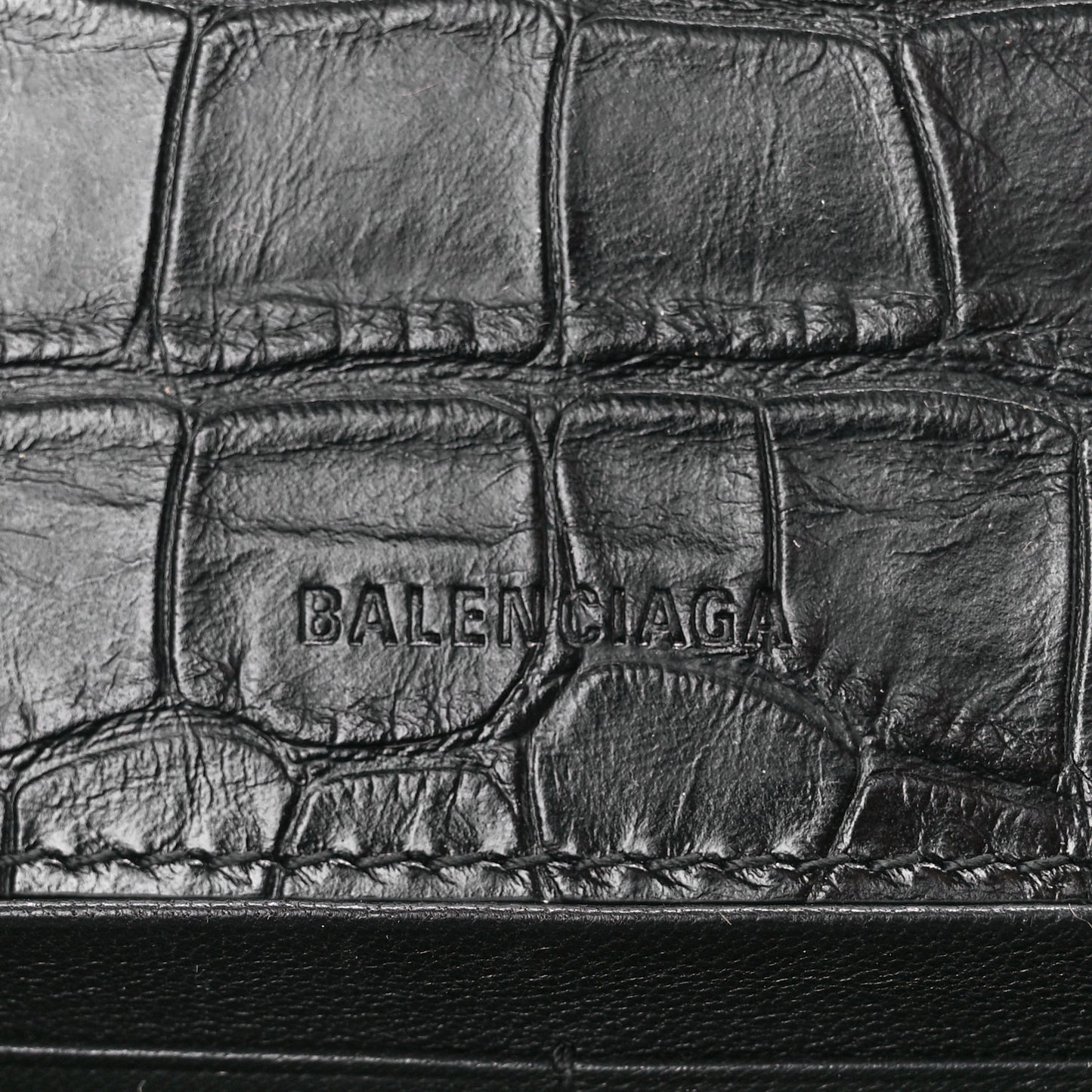 Extra Supple Calfskin Monochrome Crocodile Embossed Gossip Chain Bag XS Black