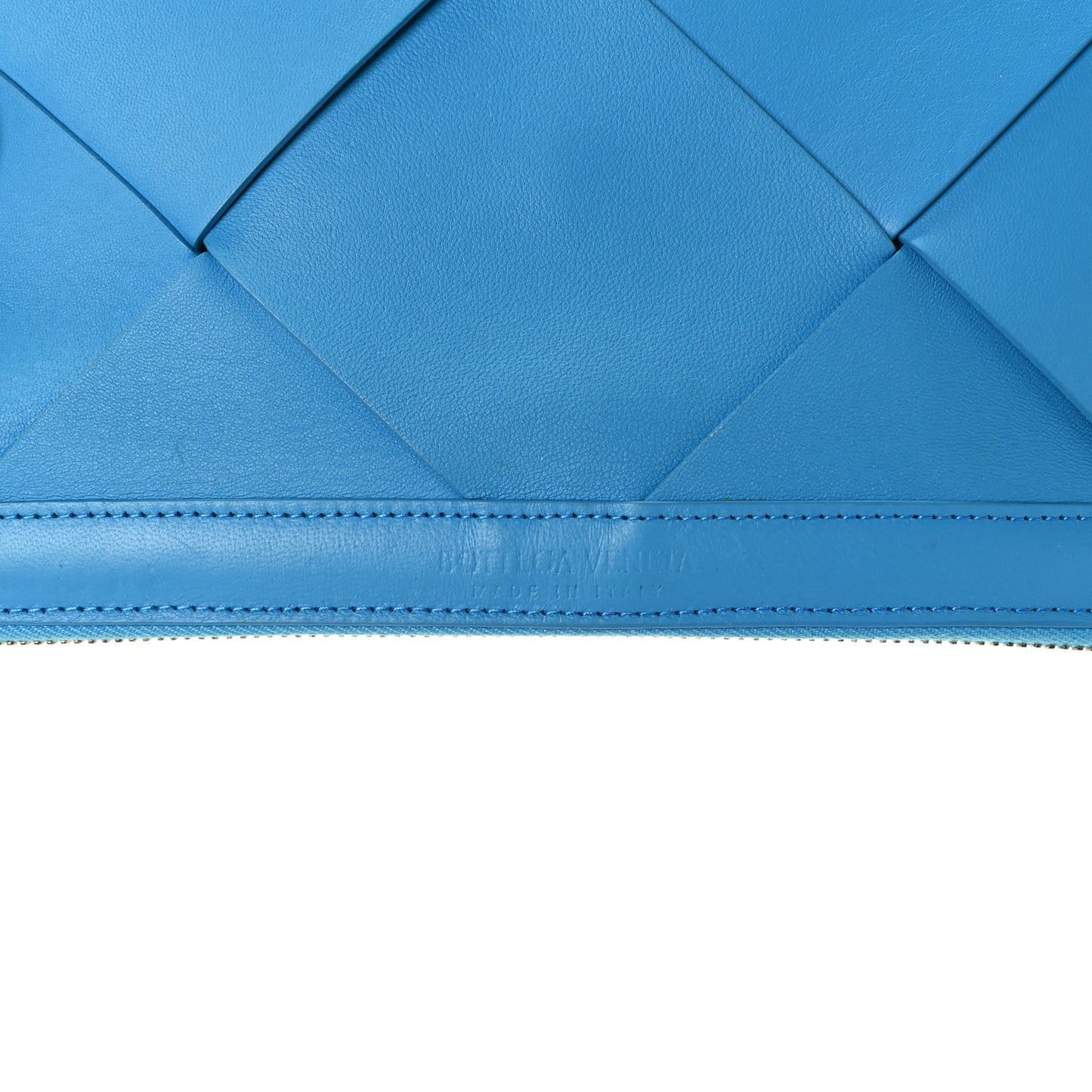 Nappa Maxi Blown Up Intrecciato Pouch Clutch Swimming Pool