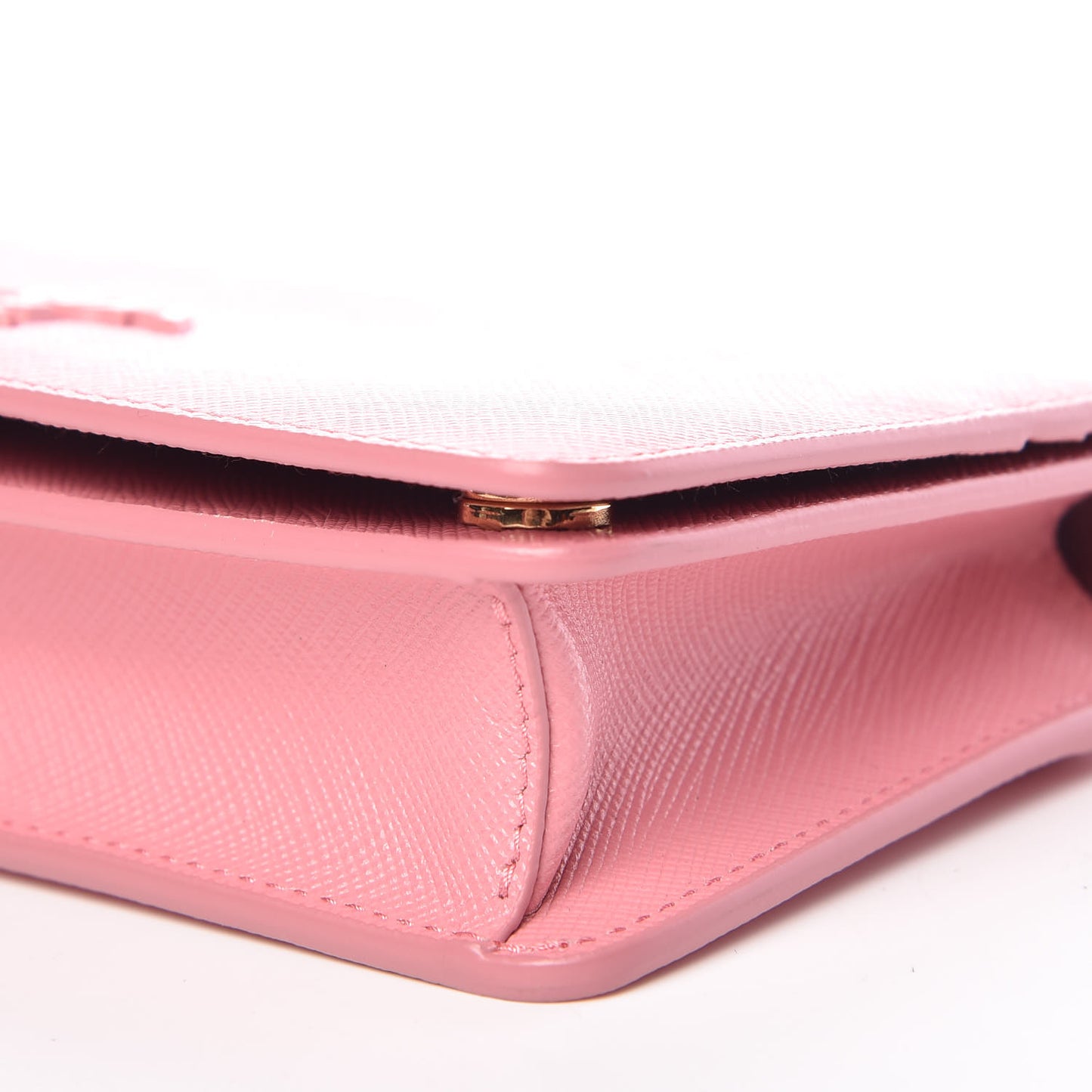 Saffiano Shine Monochrome Chain Wallet Petalo