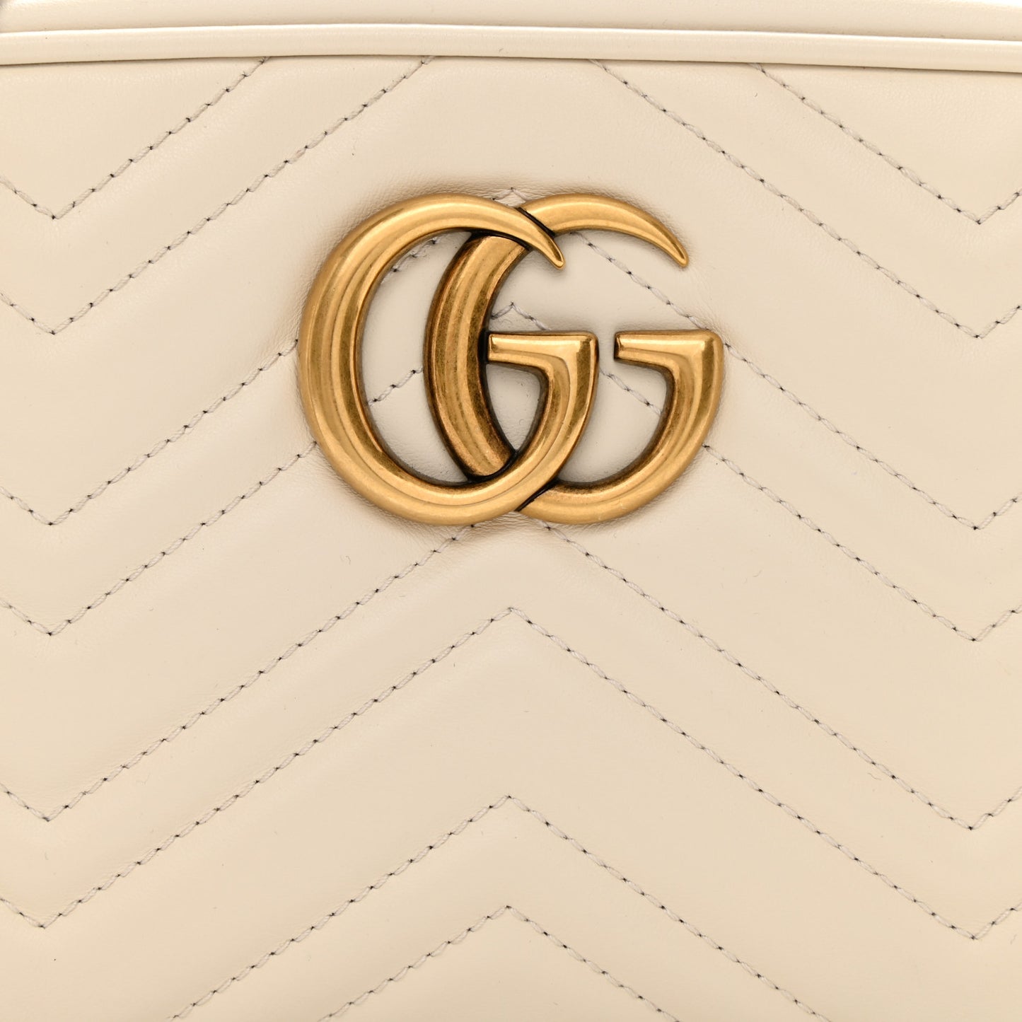Calfskin Matelasse Small GG Marmont Chain Shoulder Bag White
