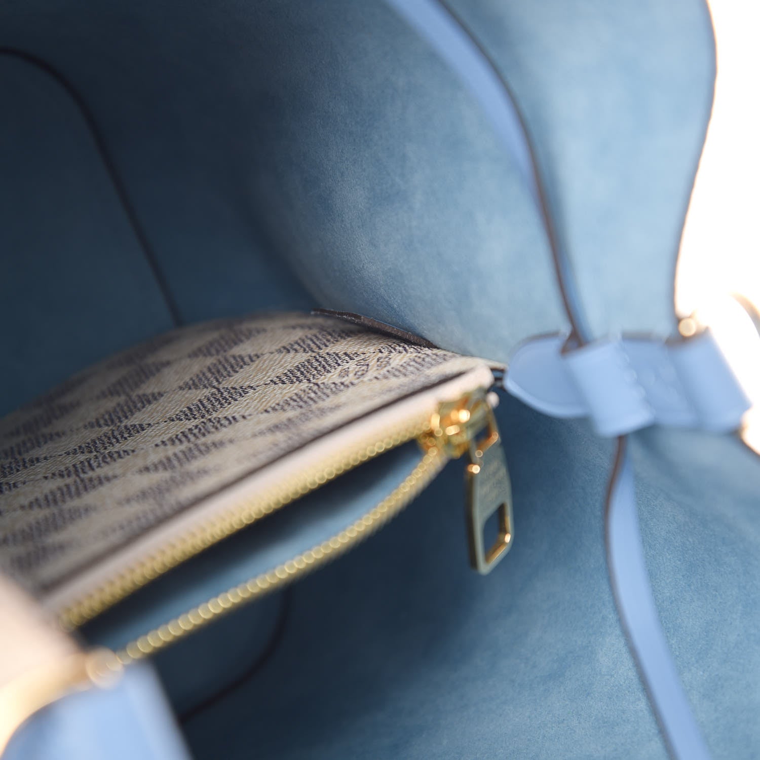 Louis Vuitton Damier Azur Neonoe MM Bleuet 7 of 11