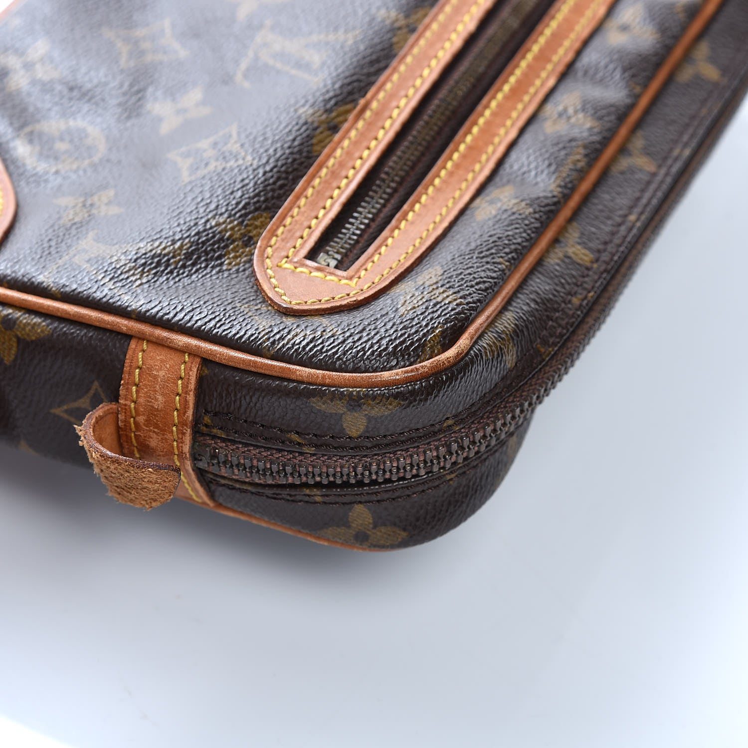 Louis Vuitton Monogram Pochette Marly Dragonne 26 18 of 24