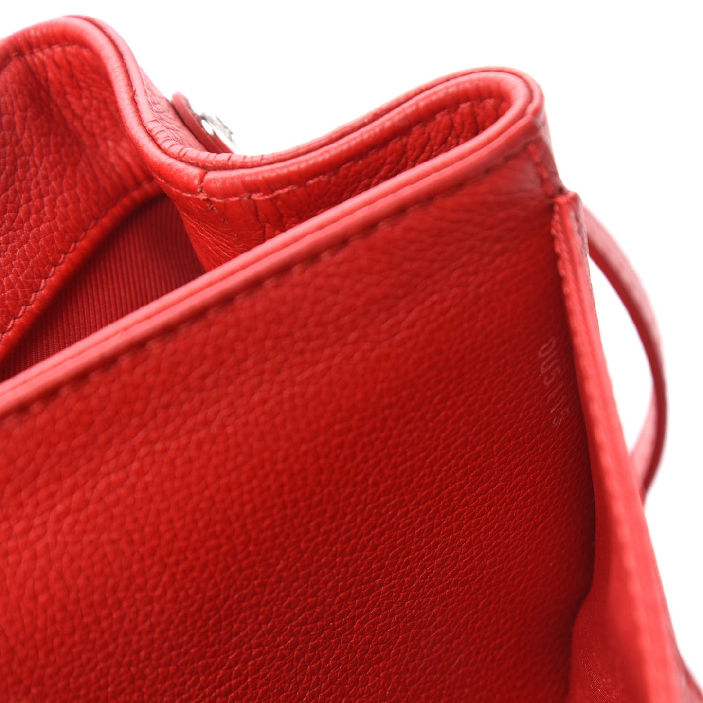 Calfskin Lockme II Chain Bag BB Rubis